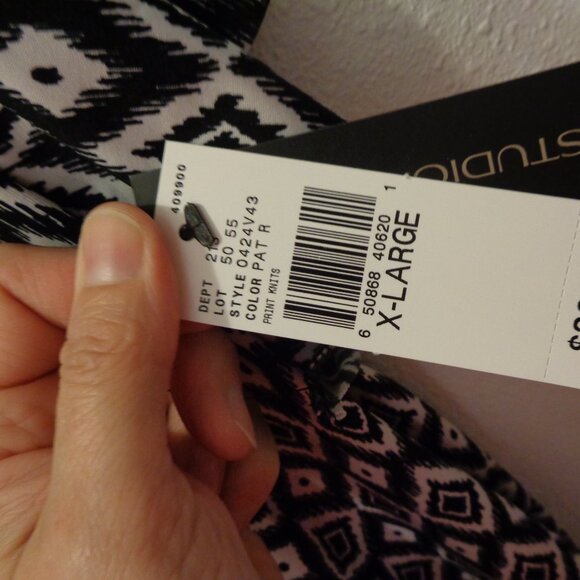 AB Studio Women's Top Size XL NWT - Picture 6 of 10